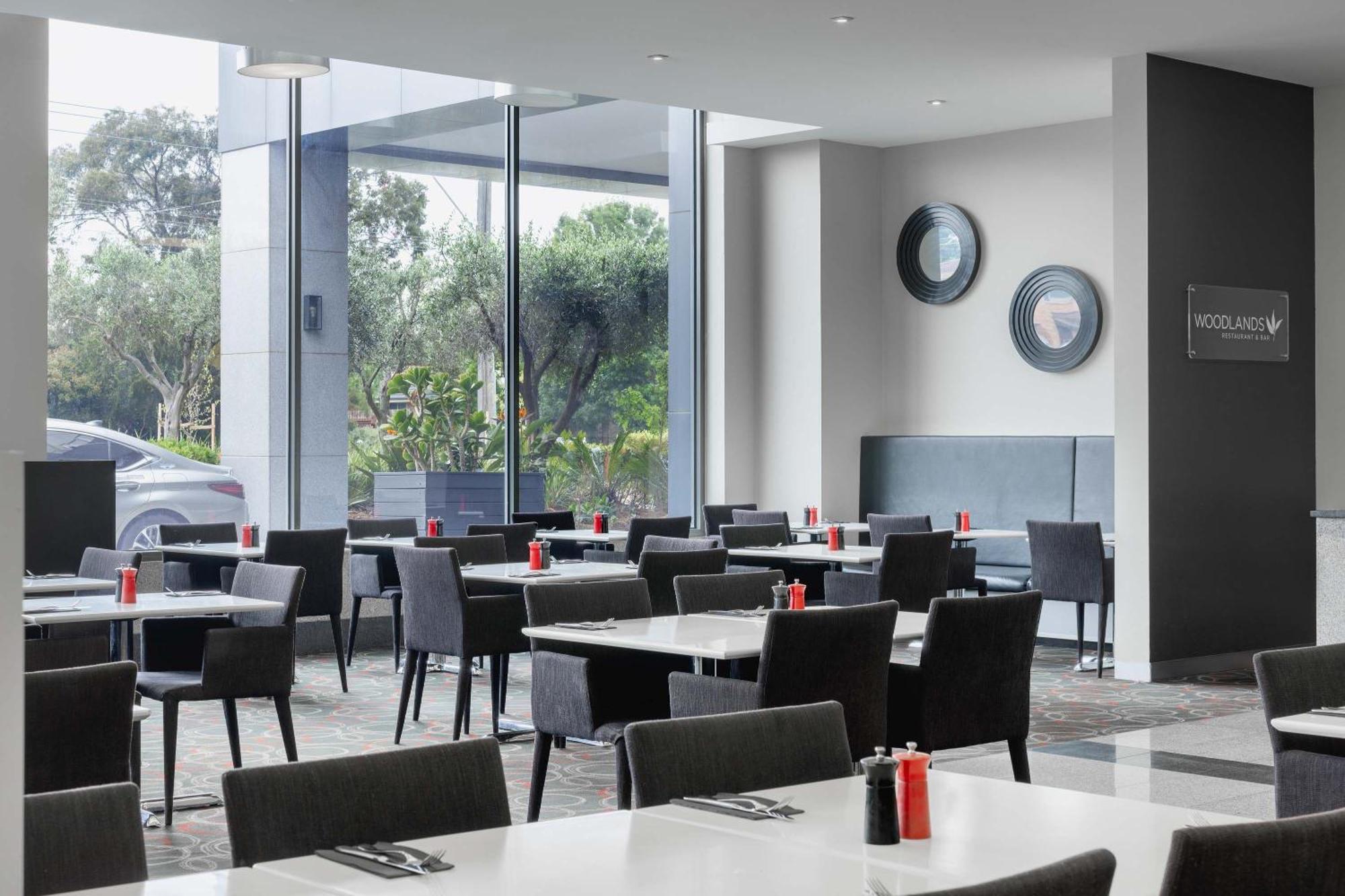 Mantra Melbourne Airport Hotel Exterior foto